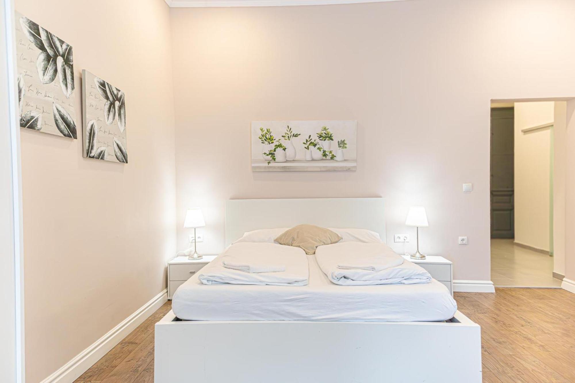 Stylish Studio Apartment Wiener Stadthalle エクステリア 写真