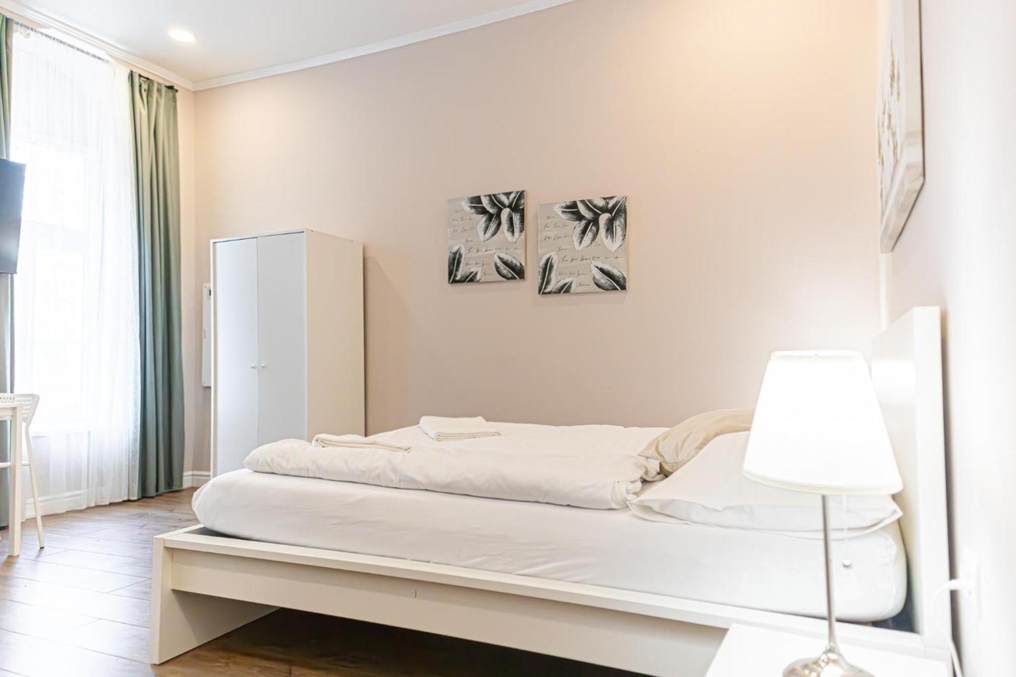 Stylish Studio Apartment Wiener Stadthalle エクステリア 写真